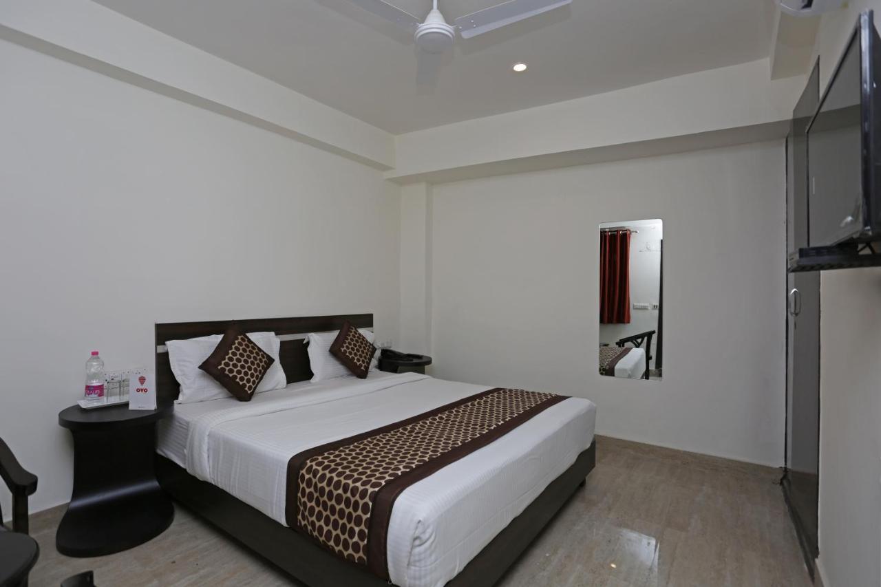 Hotel The Westend Green Nuova Delhi Esterno foto