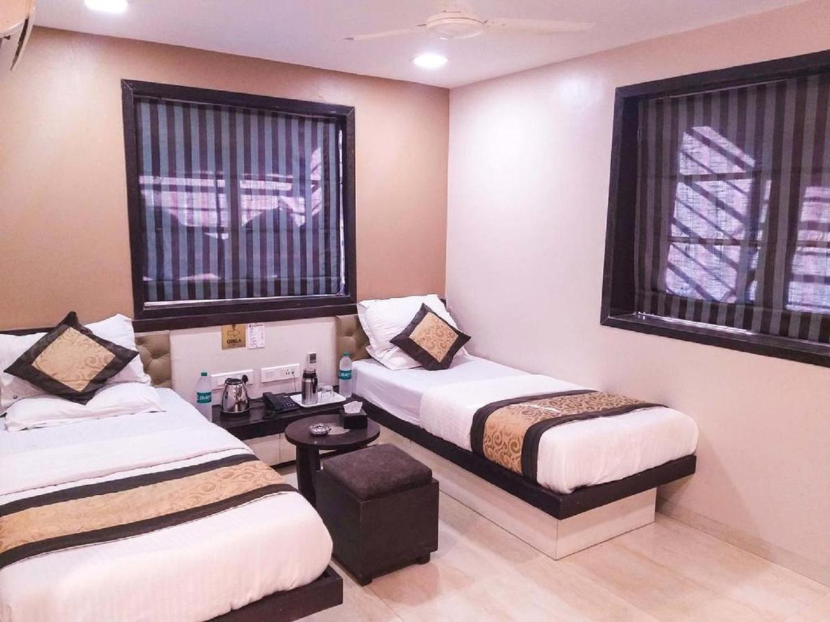 Hotel The Westend Green Nuova Delhi Esterno foto